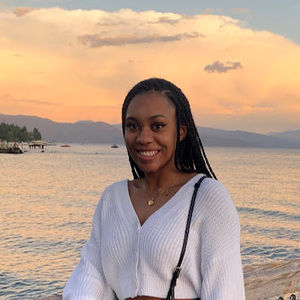 Meet your Posher, Janae